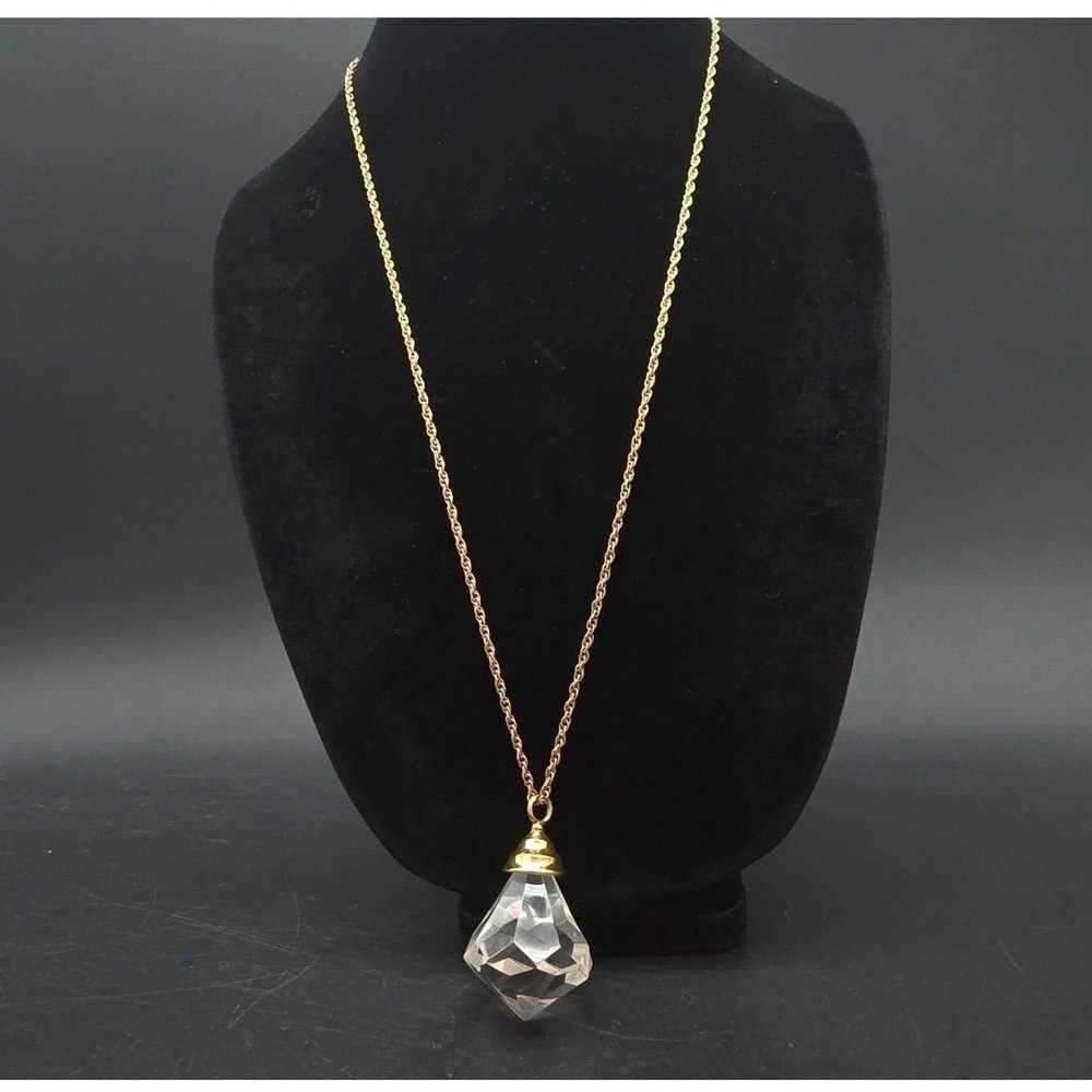 Avon Faceted Brilliance Pendant Necklace Gold Tone Long Chain Vintage Jewelry - Picture 3 of 5